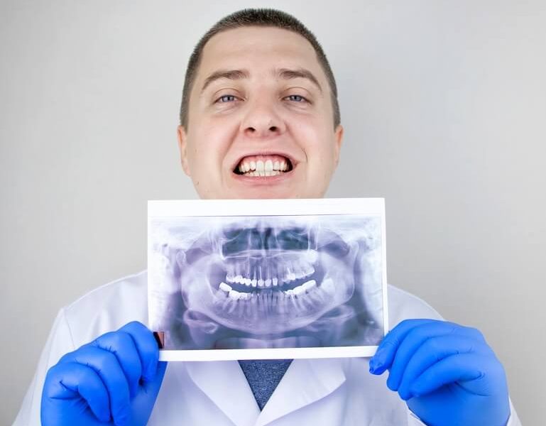 How to Choose an Endodontist for Root Canals and Abscesses 10 How to Choose an Endodontist